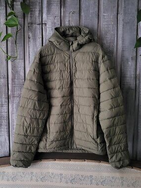 Men's Puffer Jacket Olive Green Hooded Size Small